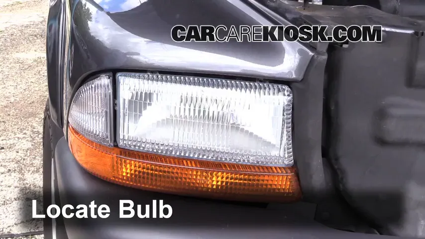2004 Dodge Dakota Sport 3.7L V6 Crew Cab Pickup (4 Door) Lights Parking Light (replace bulb)